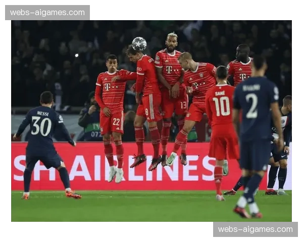 实时：拜仁客场0-1暂时落后于门兴，萨内进球因越位被取消